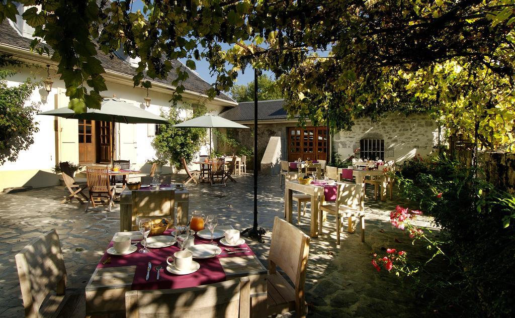Les Saints Peres Otel Montagnole Dış mekan fotoğraf