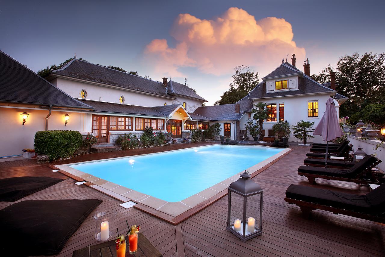 Les Saints Peres Otel Montagnole Dış mekan fotoğraf